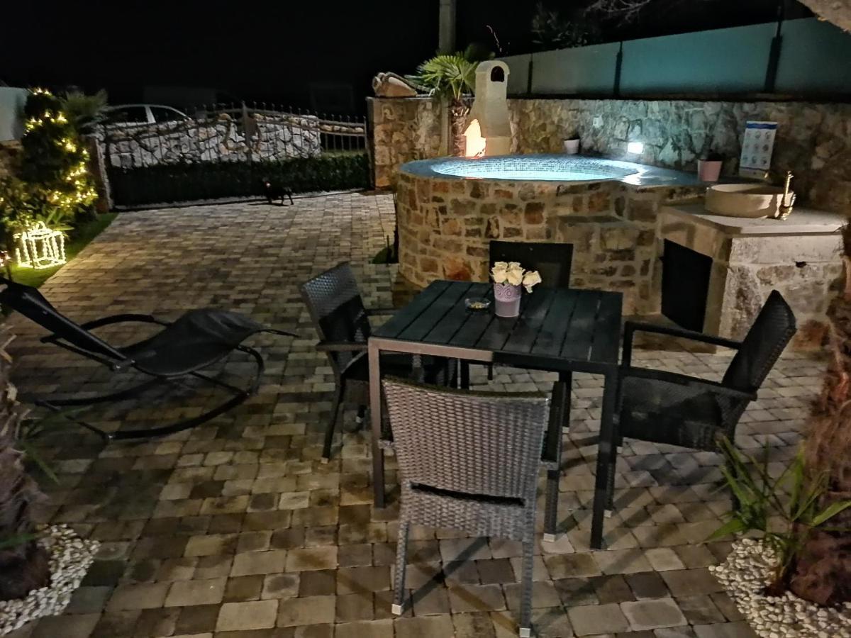 Apartman Brajutovci 26 Корнич Екстер'єр фото